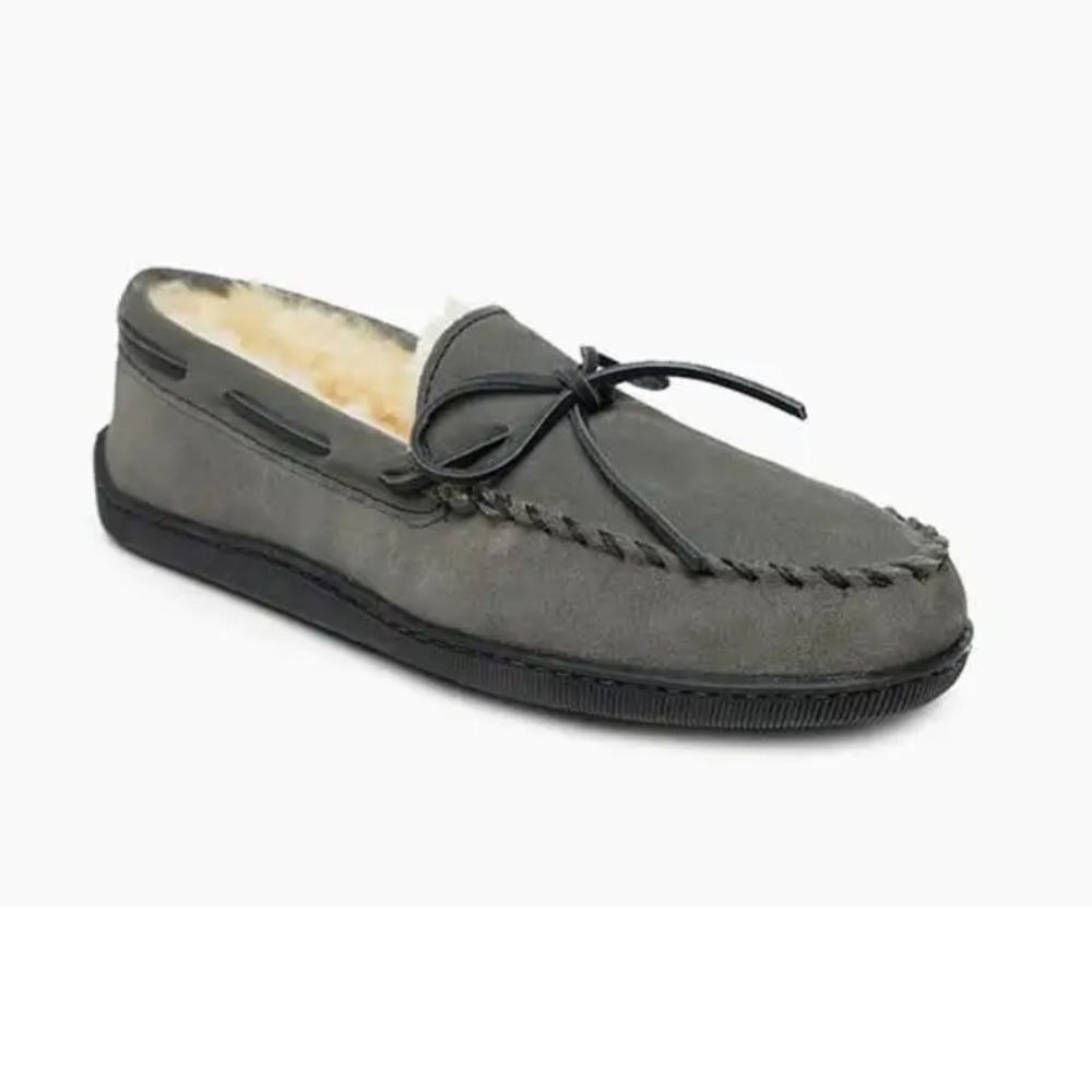 New‎ Minnetonka Men's Sheepskin Hardsole Slippers size 16 Grey suede